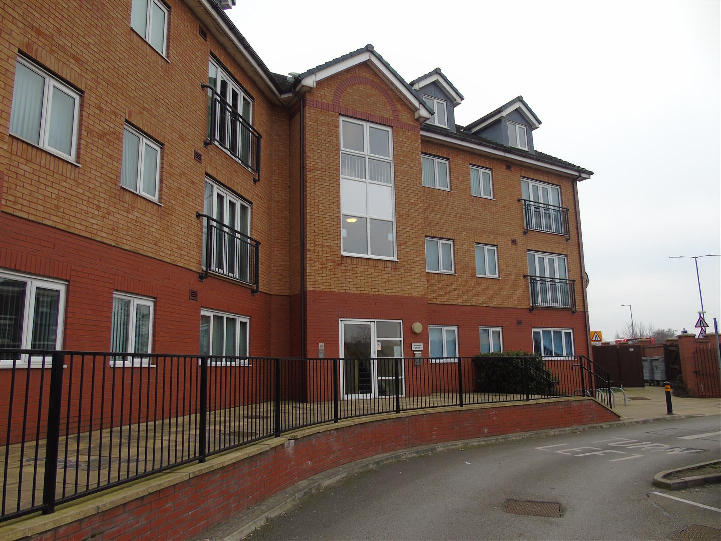 Available Properties Estate Agents, Aintree, Liverpool Grosvenor